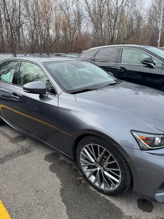 2018 Lexus IS 3rd Gen - Image 16 of 20