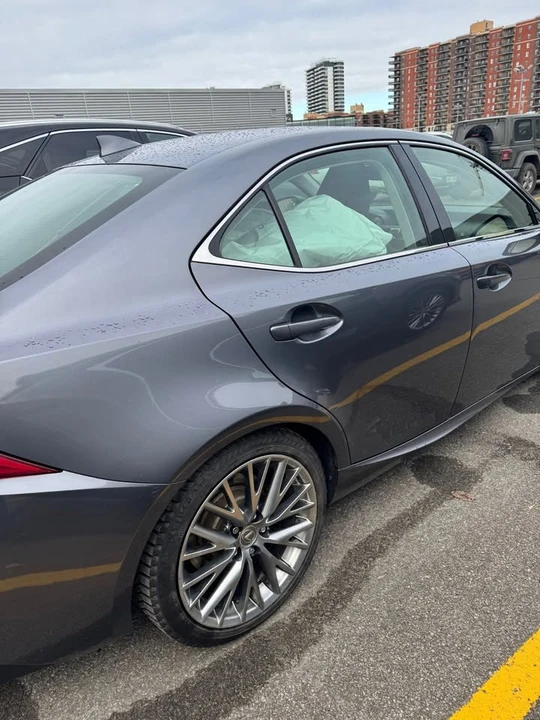 2018 Lexus IS 3rd Gen - Image 17 of 20