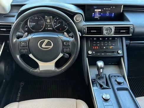 2018 Lexus IS 3rd Gen - Image 14 of 19