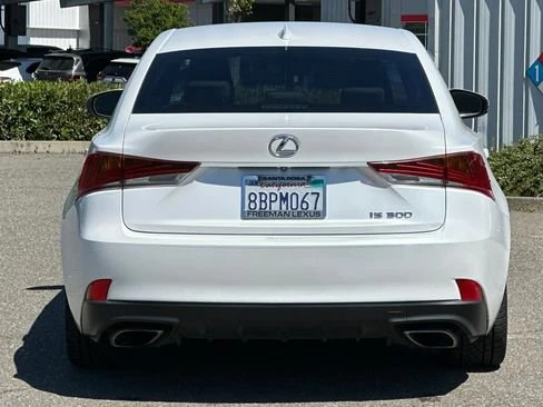 2018 Lexus IS 3rd Gen - Image 5 of 19