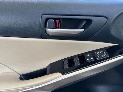 2018 Lexus IS 3rd Gen - Image 11 of 19