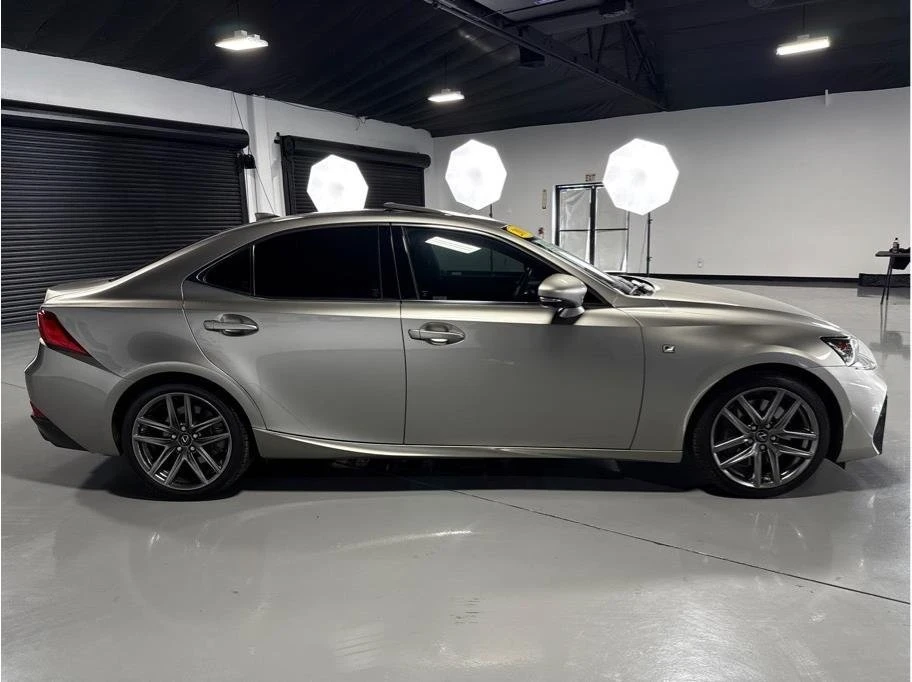 2018 Lexus IS 3rd Gen - Image 14 of 19