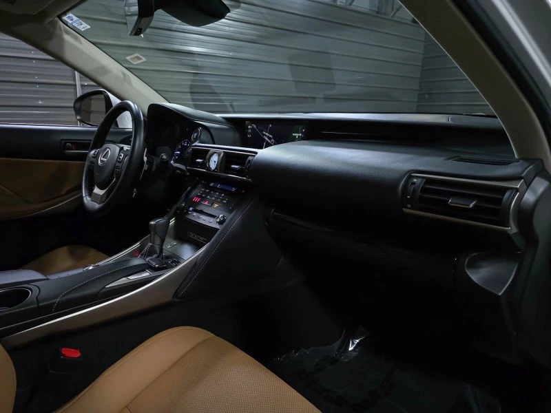 2018 Lexus IS 3rd Gen - Image 12 of 20