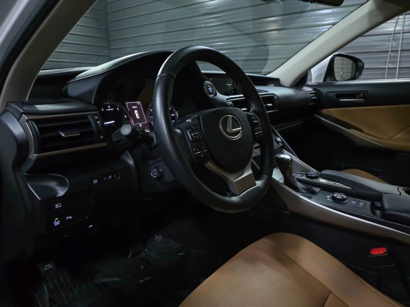 2018 Lexus IS 3rd Gen - Image 10 of 20