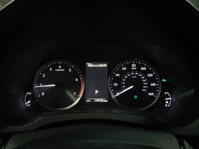2018 Lexus IS 3rd Gen - Image 17 of 20