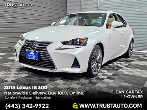 2018 Lexus IS 300 Sedan w/Comfort Pkg