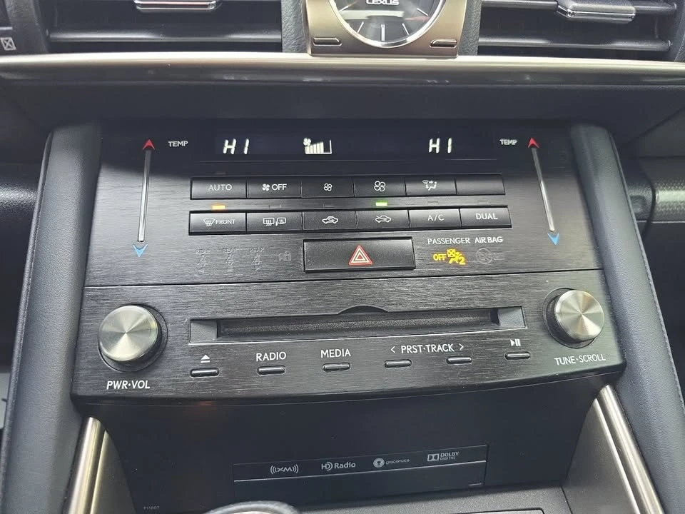 2018 Lexus IS 3rd Gen - Image 15 of 20