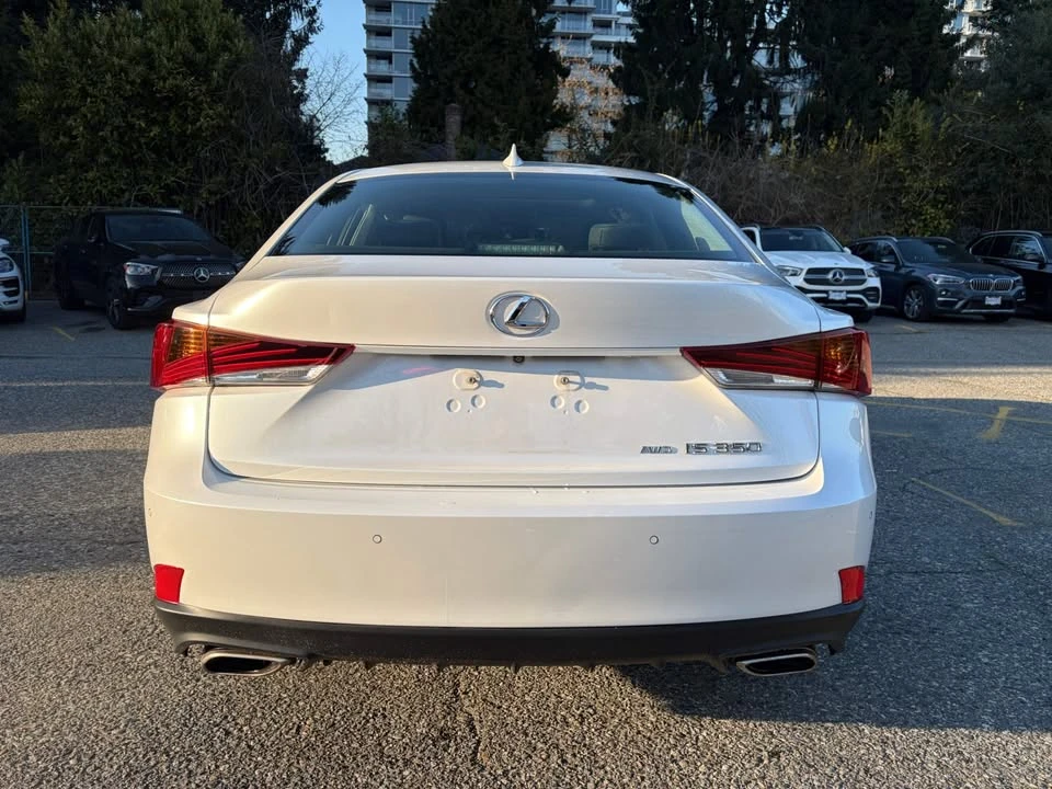 2018 Lexus IS 3rd Gen - Image 7 of 18