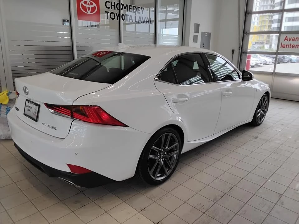 2018 Lexus IS 3rd Gen - Image 5 of 20