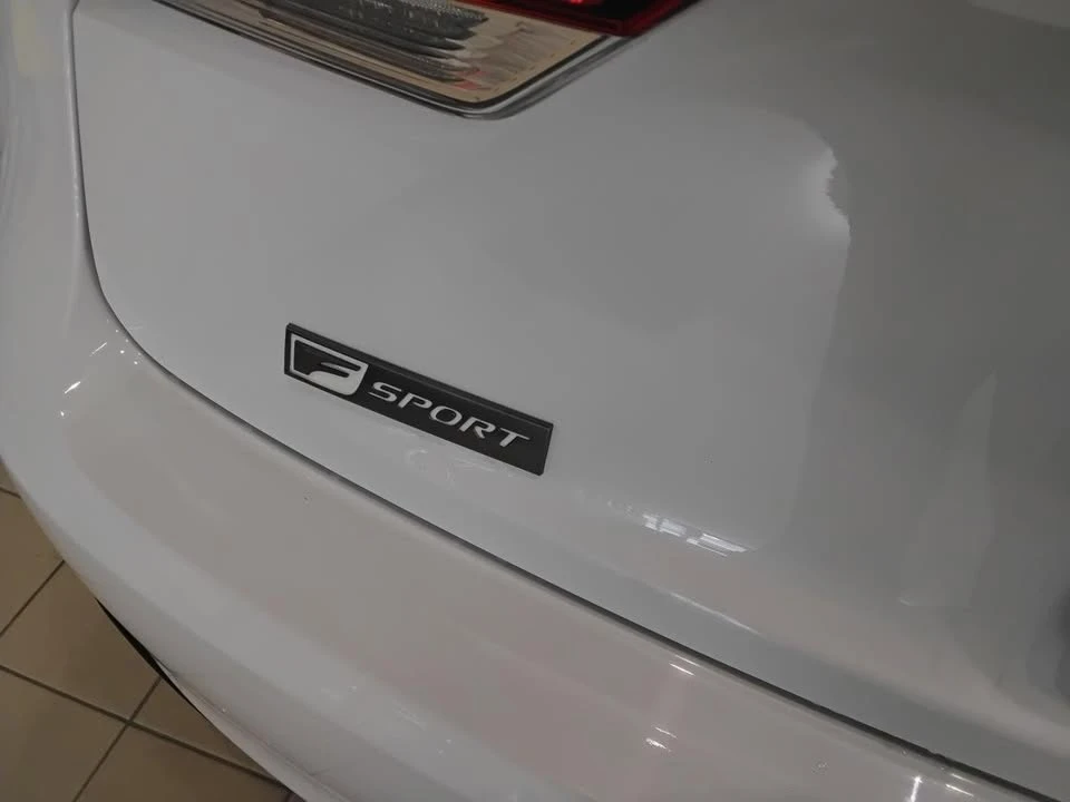 2018 Lexus IS 3rd Gen - Image 8 of 20