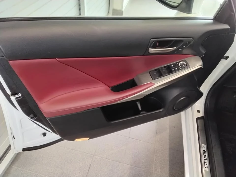 2018 Lexus IS 3rd Gen - Image 10 of 20
