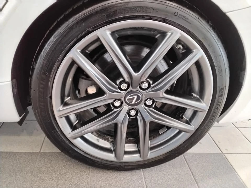 2018 Lexus IS 3rd Gen - Image 9 of 20
