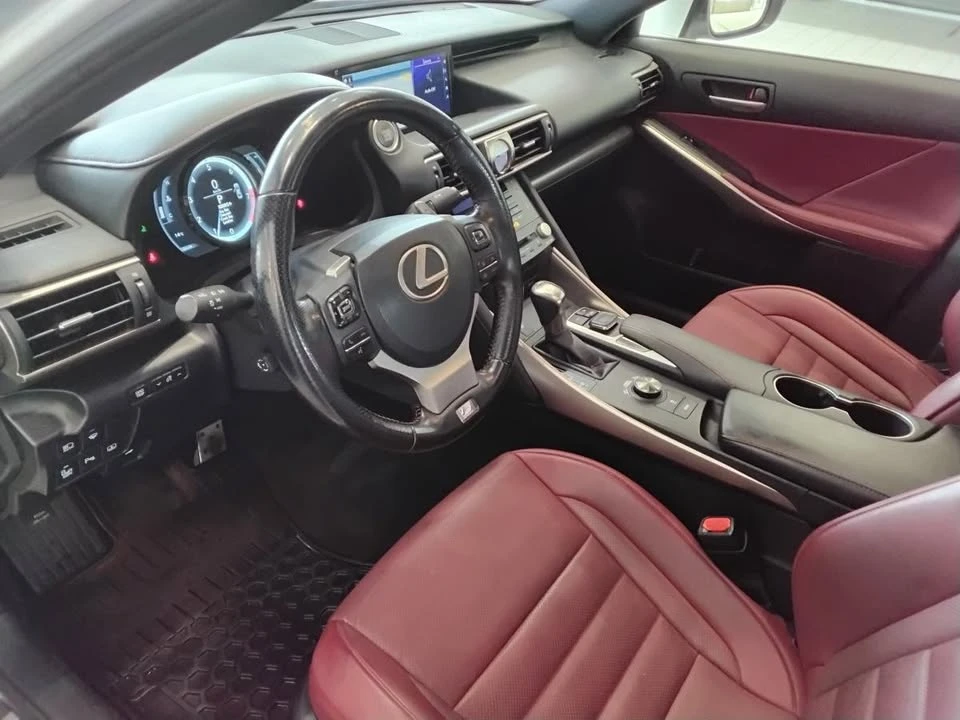 2018 Lexus IS 3rd Gen - Image 13 of 20