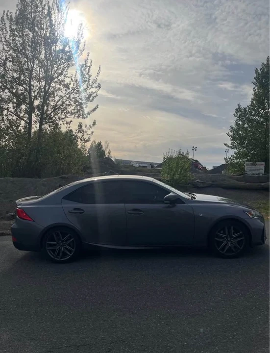 2018 Lexus IS 3rd Gen - Image 4 of 12