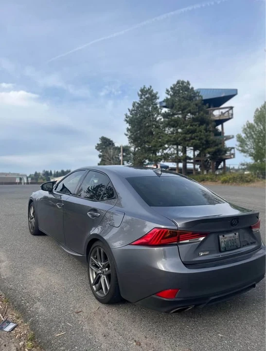 2018 Lexus IS 3rd Gen - Image 7 of 12