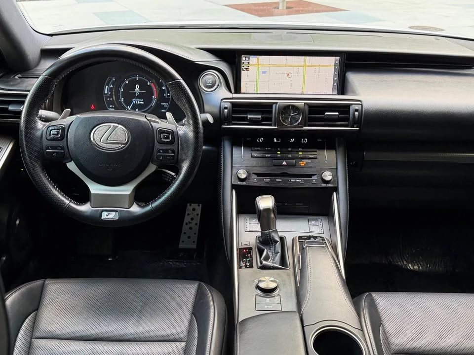2018 Lexus IS 3rd Gen - Image 15 of 16