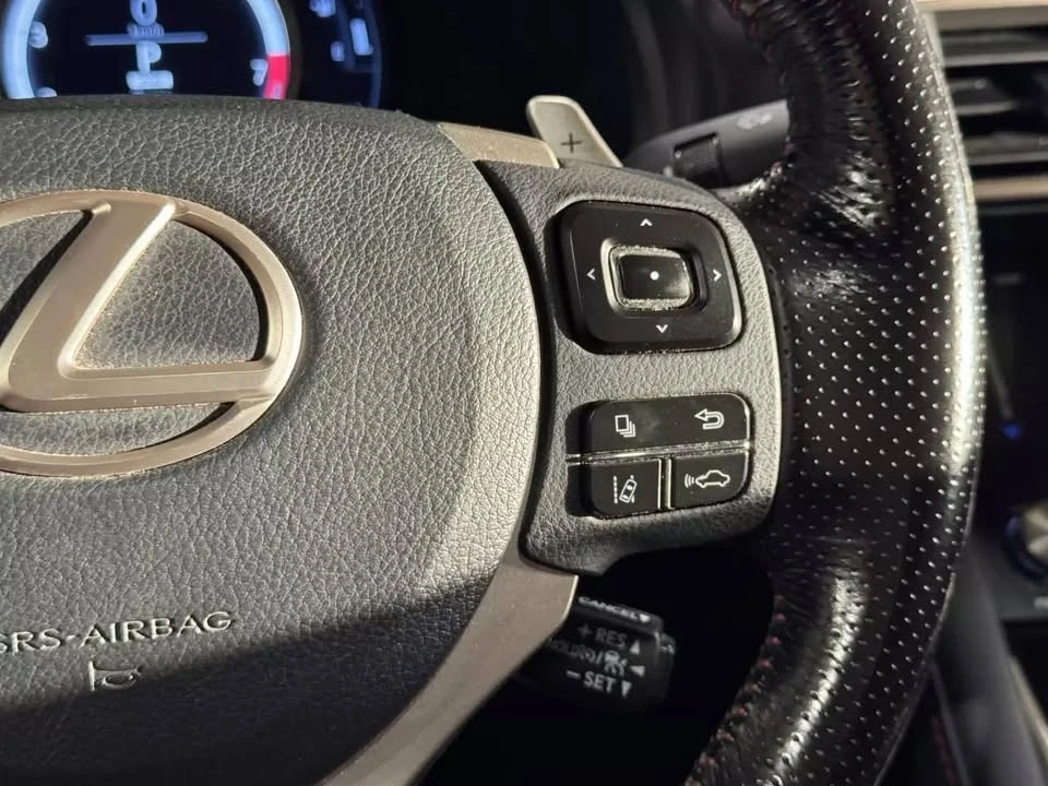 2018 Lexus IS 3rd Gen - Image 18 of 21