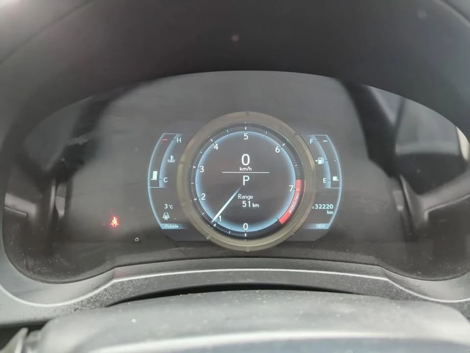 2018 Lexus IS 3rd Gen - Image 15 of 20