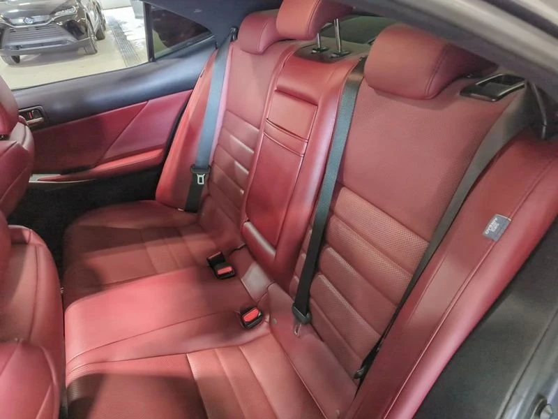 2018 Lexus IS 3rd Gen - Image 14 of 19