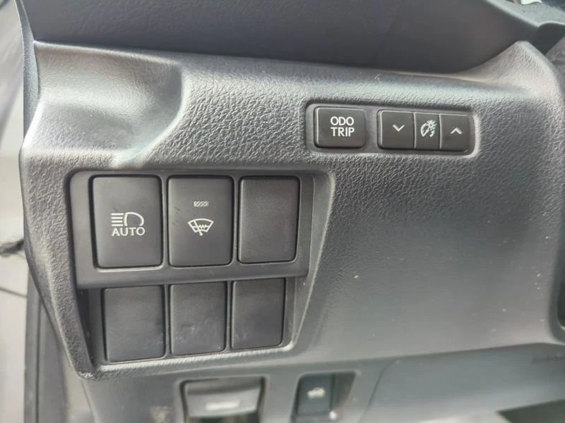 2018 Lexus IS 3rd Gen - Image 17 of 19
