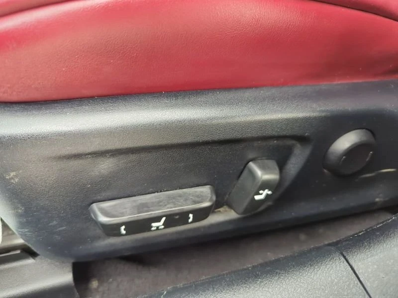 2018 Lexus IS 3rd Gen - Image 18 of 19