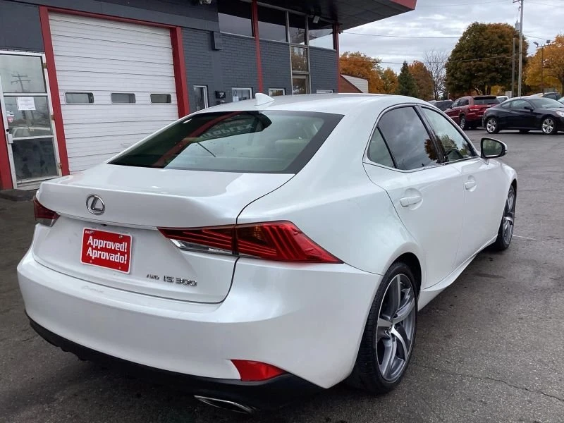 2018 Lexus IS 3rd Gen - Image 8 of 17