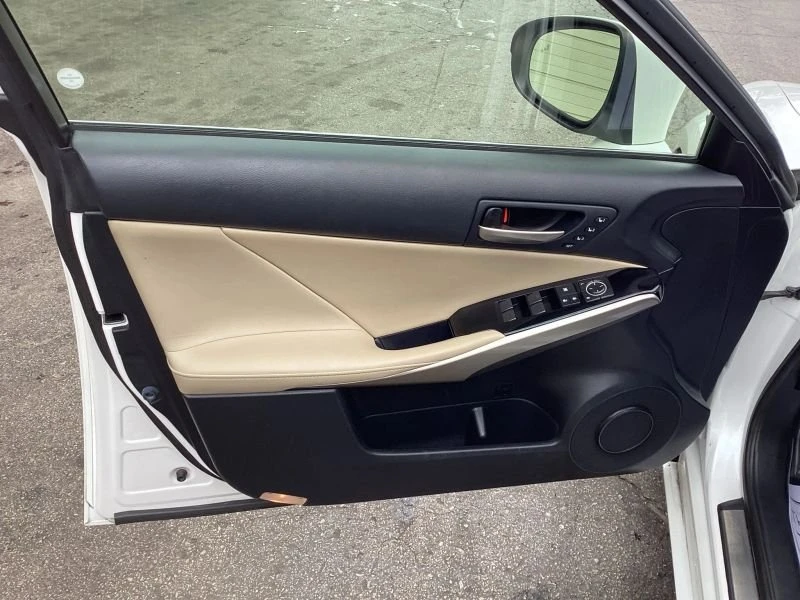 2018 Lexus IS 3rd Gen - Image 15 of 20