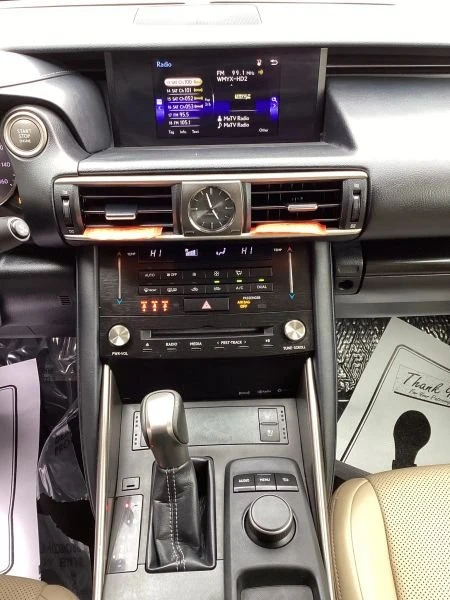2018 Lexus IS 3rd Gen - Image 17 of 20