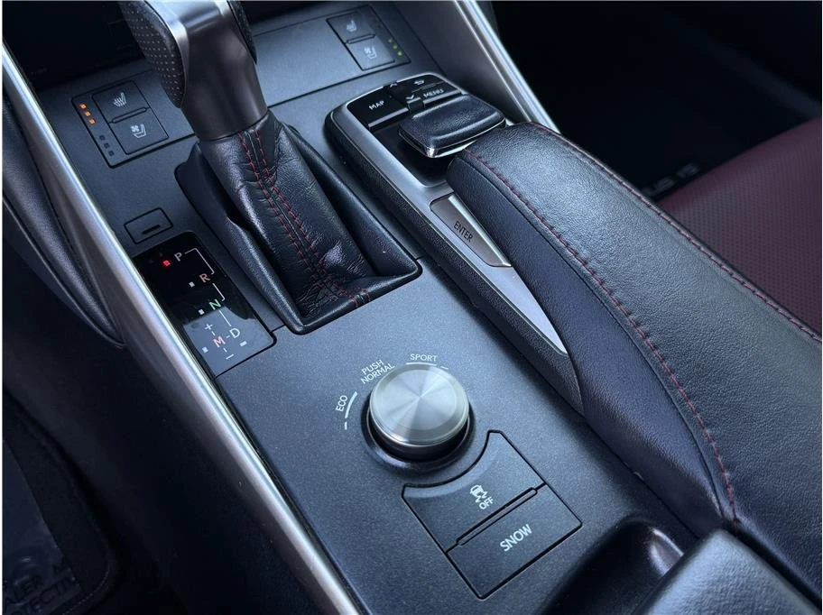 2018 Lexus IS 3rd Gen - Image 19 of 20