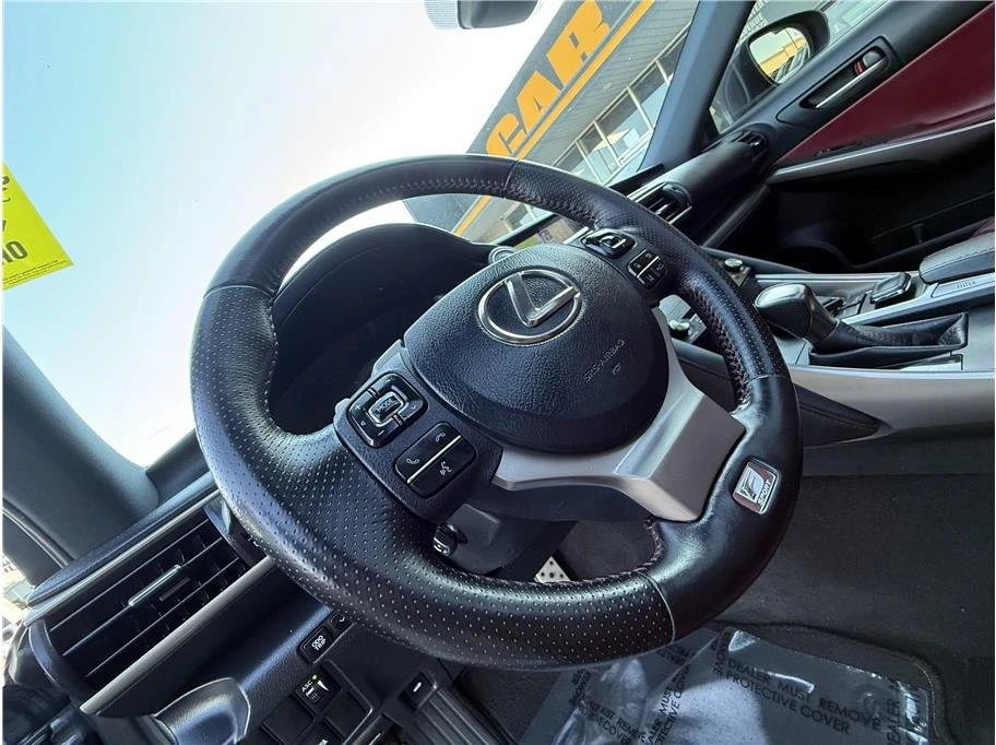 2018 Lexus IS 3rd Gen - Image 9 of 20
