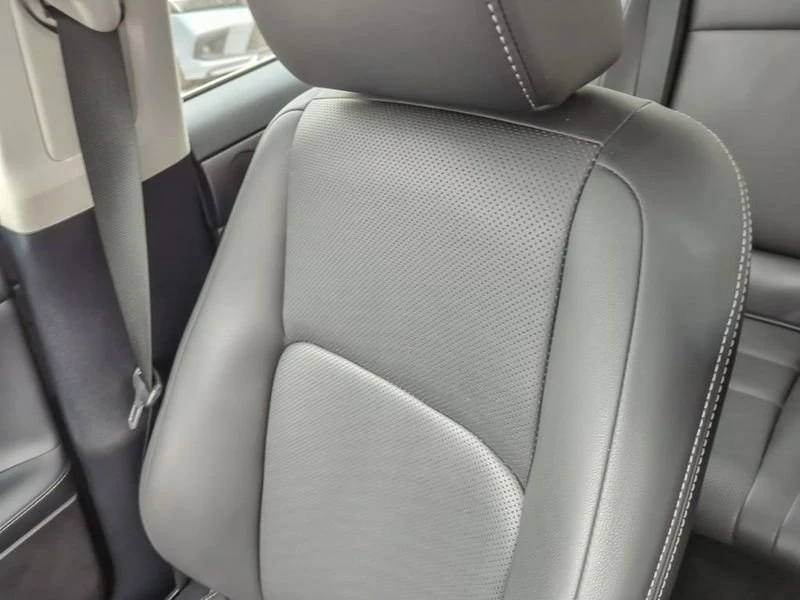 2018 Lexus IS 3rd Gen - Image 15 of 20
