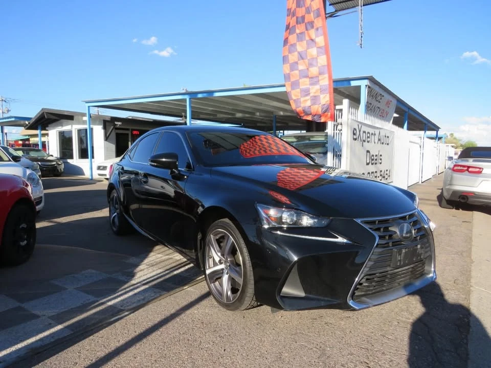 2018 Lexus IS 3rd Gen - Image 16 of 19