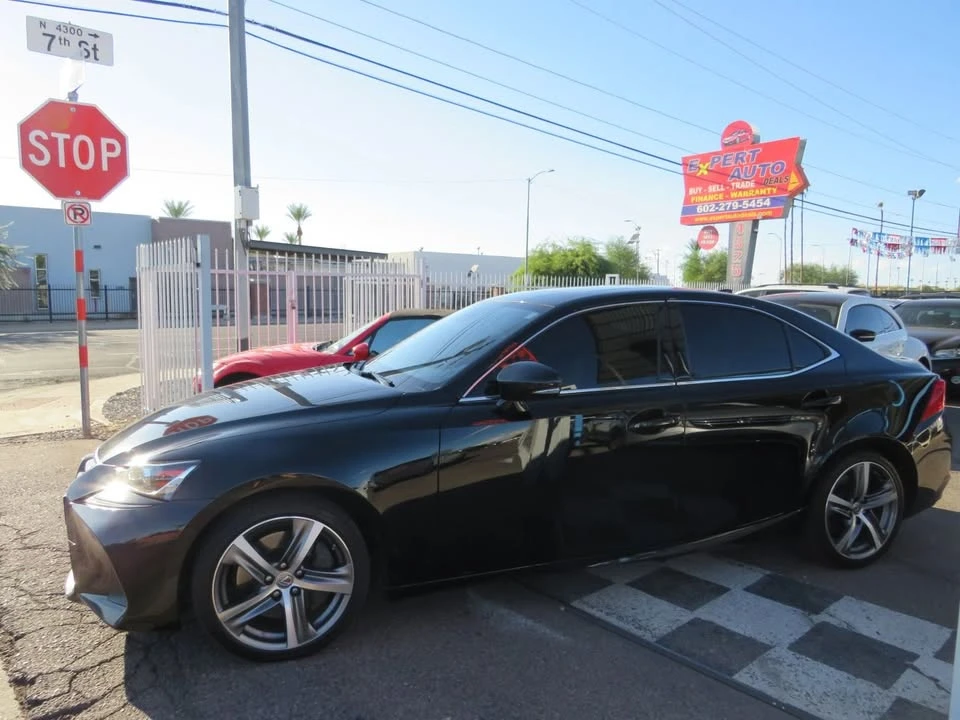 2018 Lexus IS 3rd Gen - Image 18 of 19