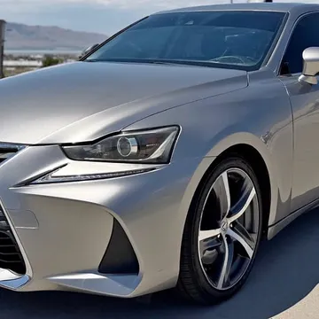 2018 Lexus IS300 AWD V6