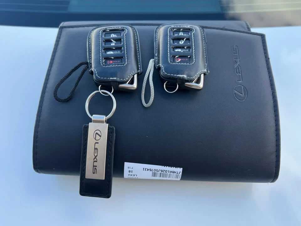 2018 Lexus IS 3rd Gen - Image 19 of 19