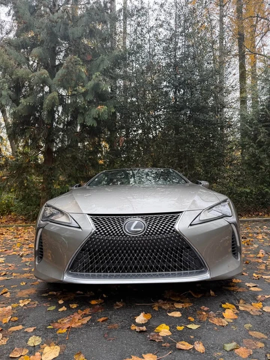 2018 Lexus LC - Image 4 of 16