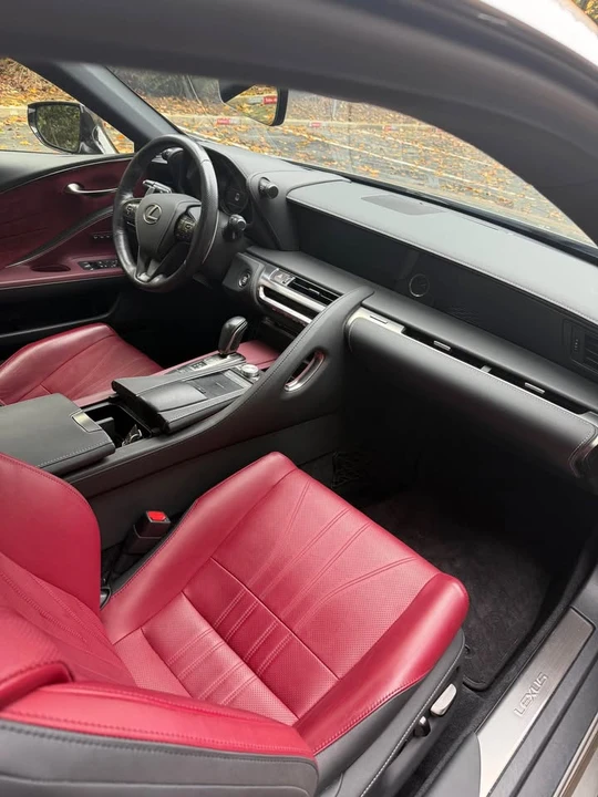 2018 Lexus LC - Image 16 of 16