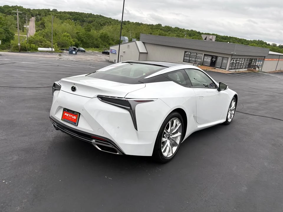 2018 Lexus LC - Image 5 of 16