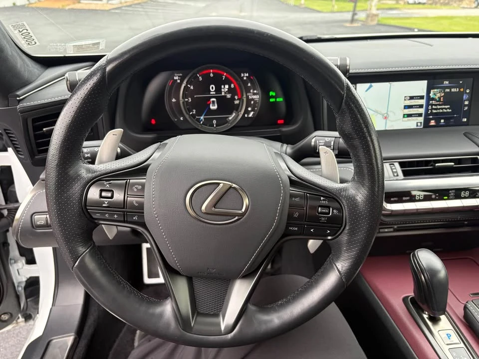 2018 Lexus LC - Image 11 of 16