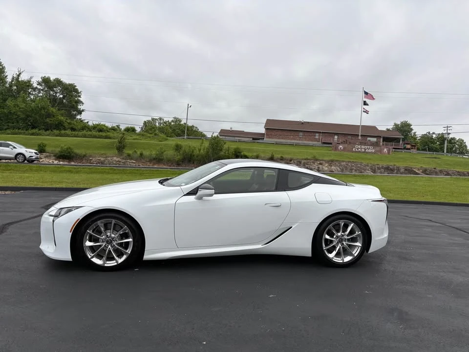 2018 Lexus LC - Image 2 of 16