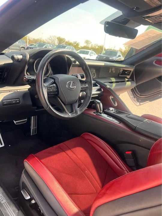 2018 Lexus LC - Image 5 of 7