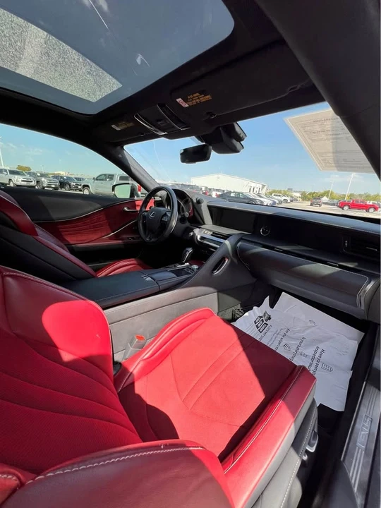 2018 Lexus LC - Image 6 of 7