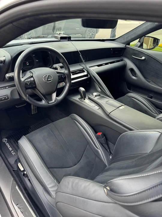 2018 Lexus LC - Image 6 of 9