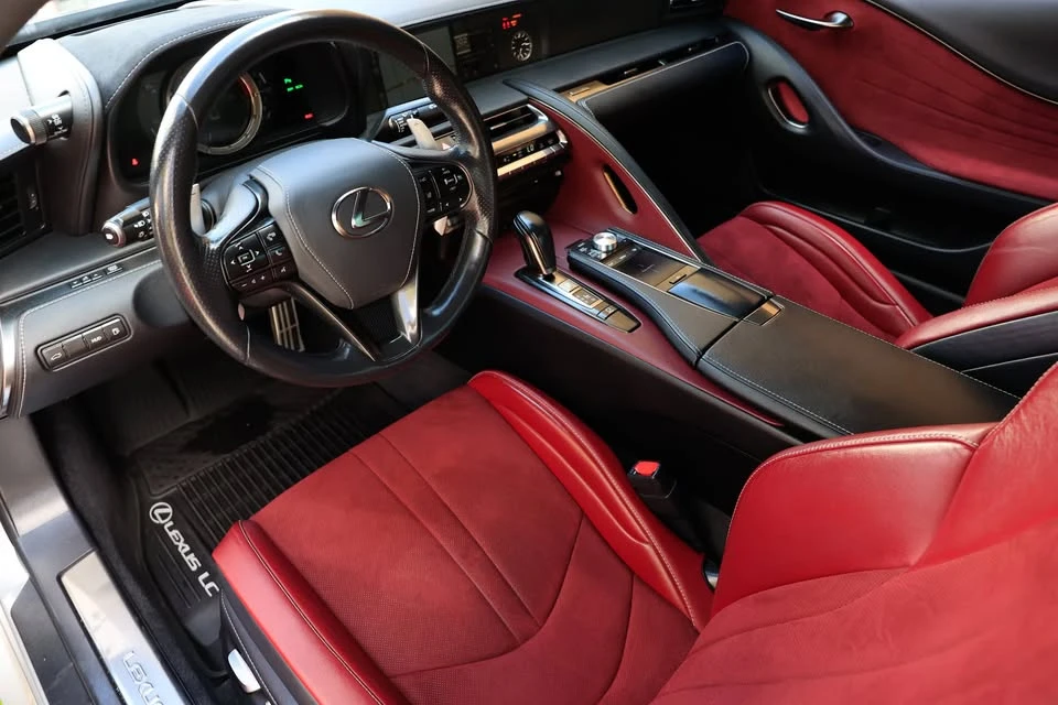 2018 Lexus LC - Image 4 of 14