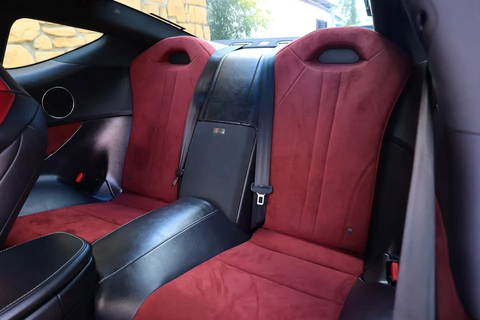 2018 Lexus LC - Image 11 of 14