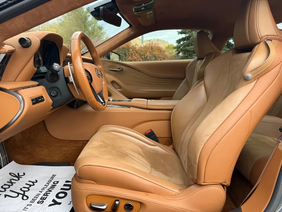2018 Lexus LC - Image 9 of 14