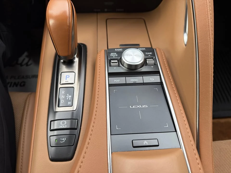 2018 Lexus LC - Image 13 of 14