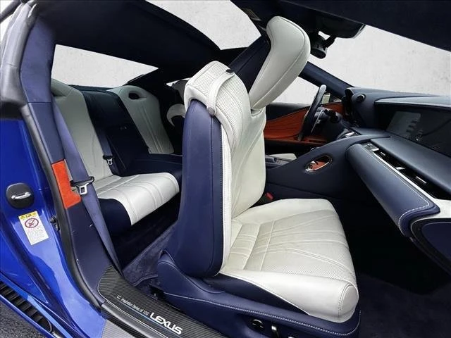 2018 Lexus LC - Image 15 of 19