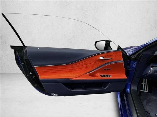 2018 Lexus LC - Image 11 of 19