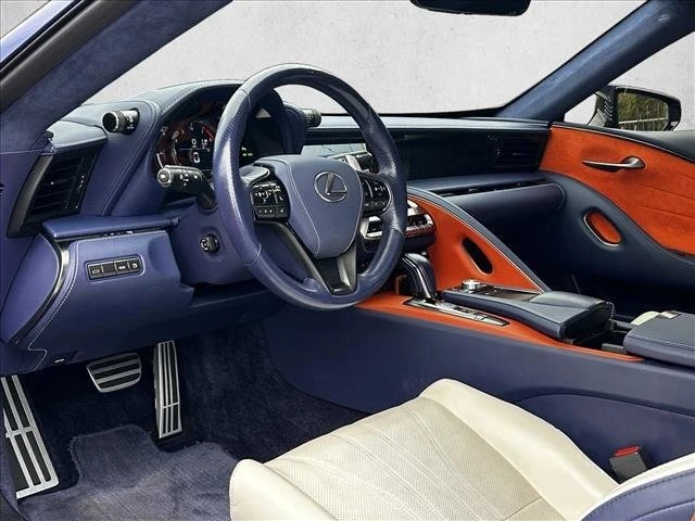 2018 Lexus LC - Image 12 of 19